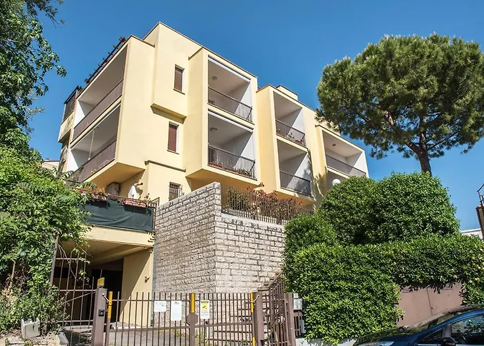 N060 - Numana, Con Garage A 100mt Dal Mare Numana