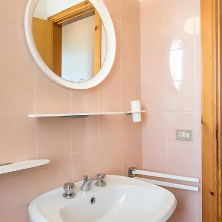 N060 - Numana, Con Garage A 100mt Dal Mare Appartement Numana