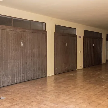 N060 - Numana, Con Garage A 100mt Dal Mare