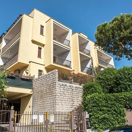 N060 - Numana, Con Garage A 100mt Dal Mare Numana