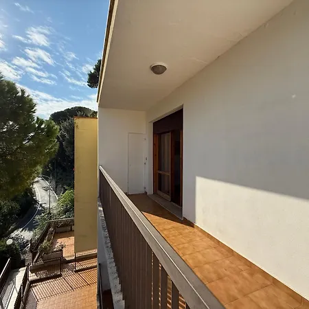 N060 - Numana, Con Garage A 100mt Dal Mare