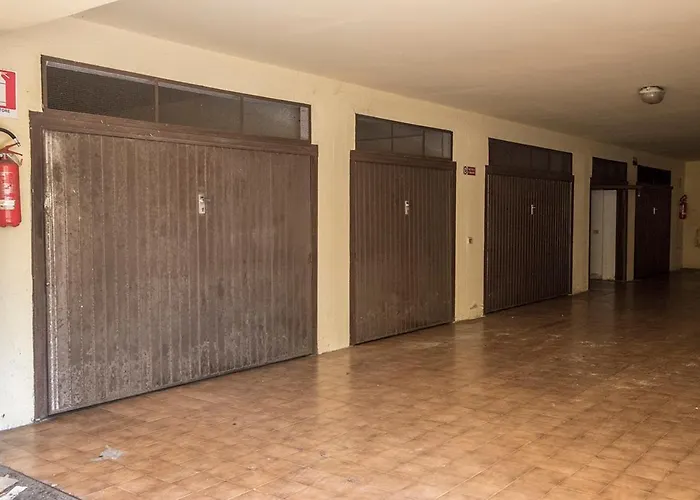 N060 - Numana, Con Garage A 100mt Dal Mare